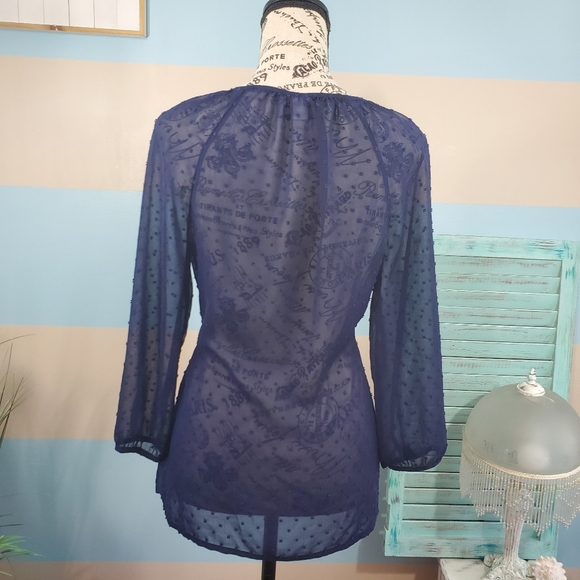 Old Navy Sheer Layering Top - Picture 3 of 6